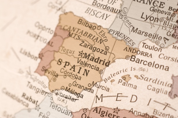Espanha decreta estado de emergência durante meio ano