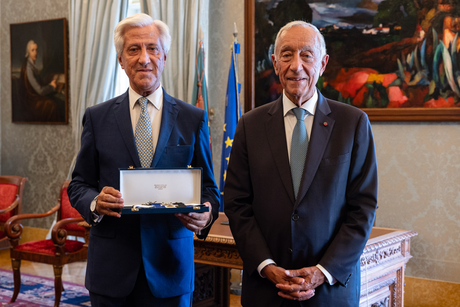 APICCAPS condecorada pelo Presidente da República