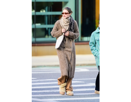 Gigi Hadid brilha com calçado português 